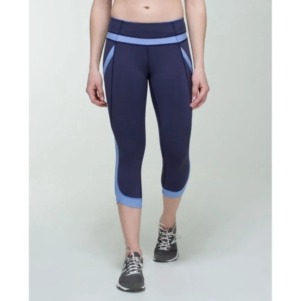 Lululemon Women's Leggings Size 4 Chase Me Crop II Cadet Blue Navy Lullaby